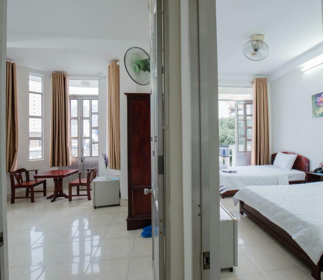 Vinlegend Hotel Нячанг Екстер'єр фото