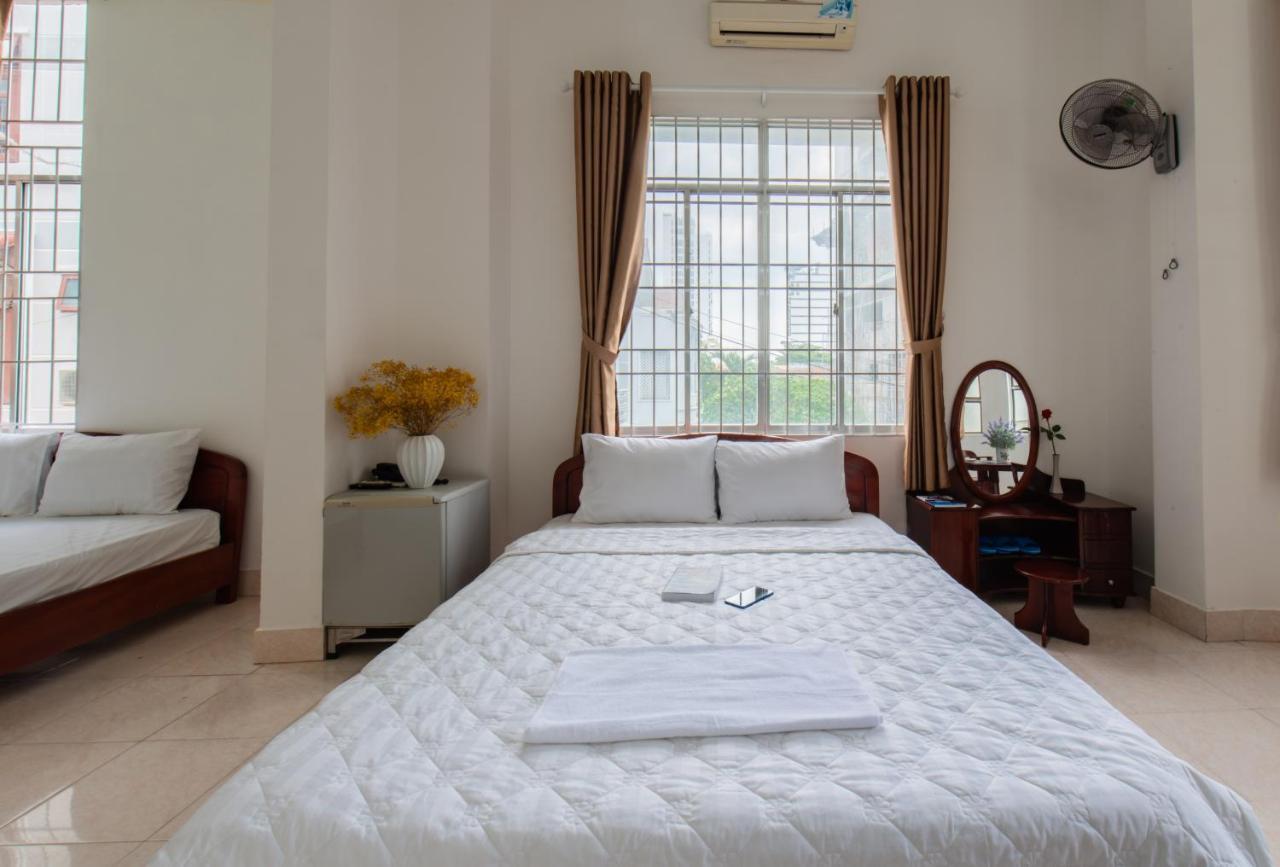 Vinlegend Hotel Нячанг Екстер'єр фото